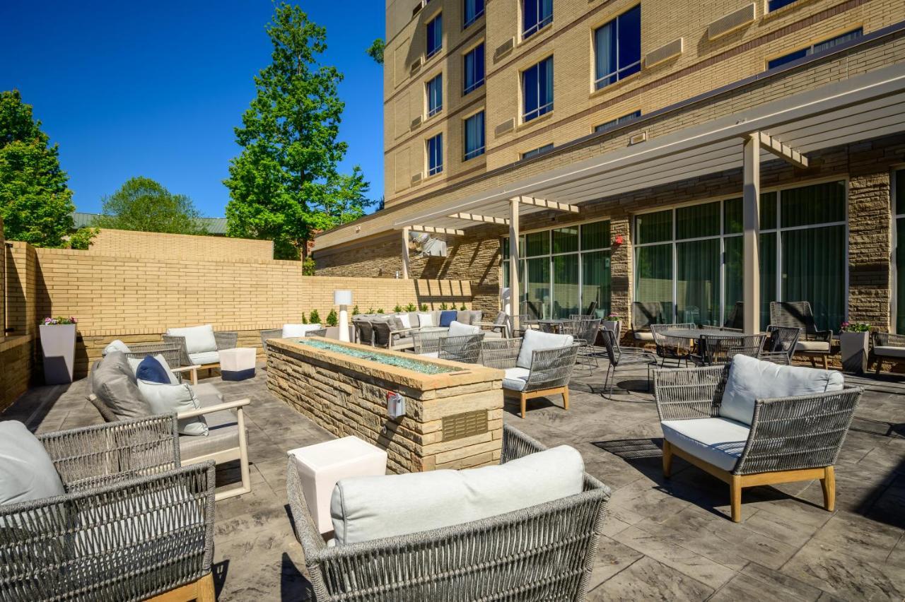 Courtyard By Marriott Raleigh Cary Crossroads 호텔 외부 사진