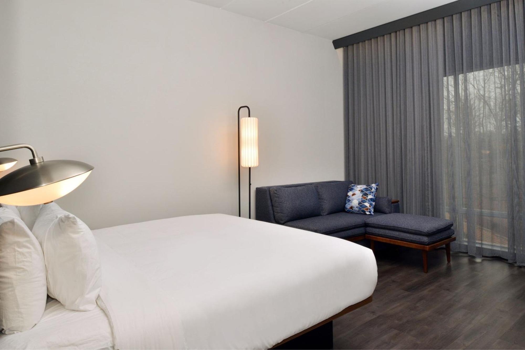 Courtyard By Marriott Raleigh Cary Crossroads 호텔 외부 사진